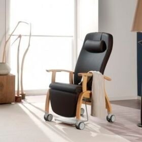 height-adjustable patient chairFERO WOODEN RELAX CLASSIC